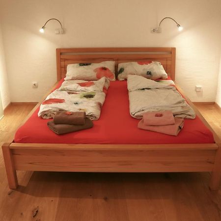 Stilvolle Wohnung Auf 50 M² Mit Parkplatz Und Wifi Kraiburg am Inn Ngoại thất bức ảnh